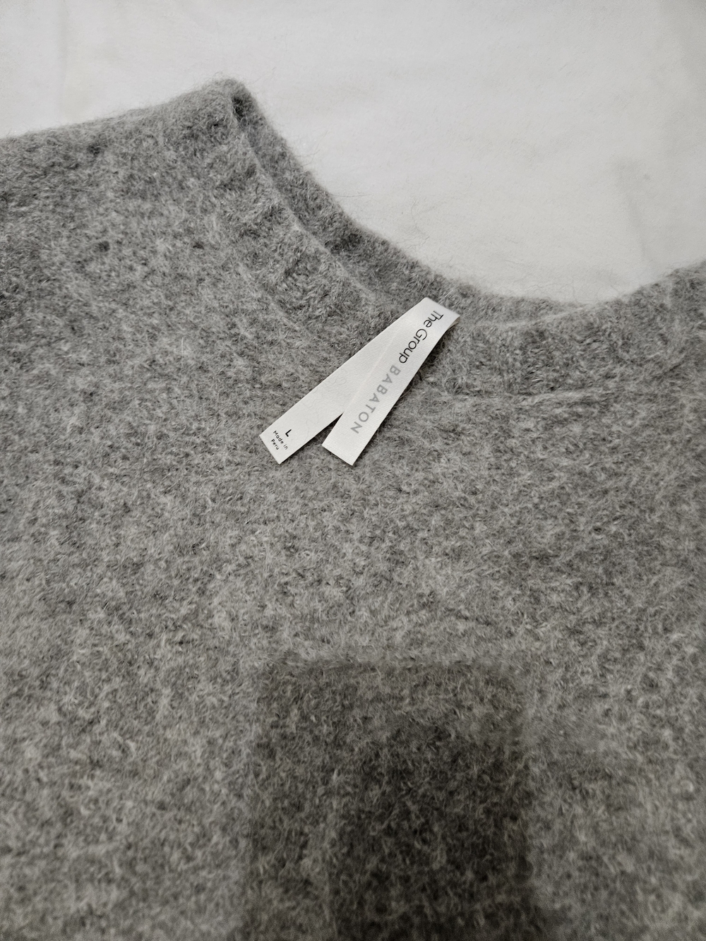 The Group by Babaton Aritzia 100% Alpaca Cropped Grey Knit Sweater Size L